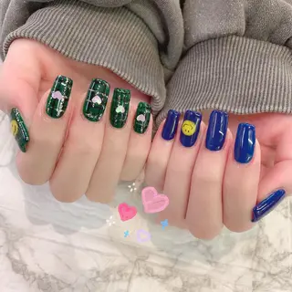 ネイル 💅ネイルハウス🏡 🎀TOMO🎀のネイルデザイン