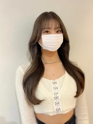 ロング 韓国ヘア レイヤーカットのヘアスタイル