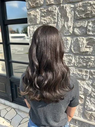 カラー Mei /オリーブ カラー/アレンジのヘアスタイル