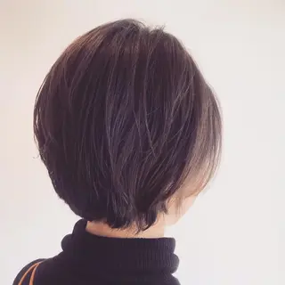 ショート カラー 小川 美香のヘアスタイル