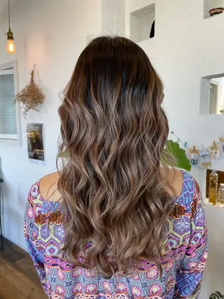 ロング カラー 🌸小掛🌸 豊橋外国人風カラーのヘアスタイル