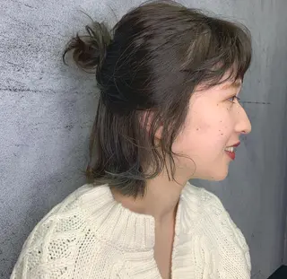 ミディアム カラー ツチダ カホのヘアスタイル