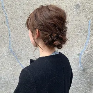 セミロング ヘアアレンジ 野々村 朋美のヘアスタイル