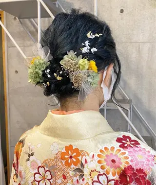 ミディアム カラー パーマ ヘアアレンジ メンズ キッズ ネイル マツエク・マツパ アイブロウ モリモト サナのヘアスタイル