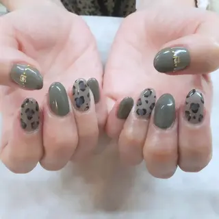 ネイル ネイルサロンカリプソ 《ひらやまゆうこ》のネイルデザイン