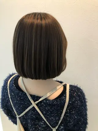 ショート カラー カドムラ モエのヘアスタイル