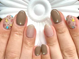 ショート カラー ネイル ネイルサロン リリーブランシュ所属・森 瑞紀のネイルデザイン