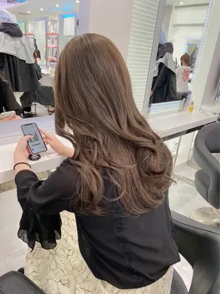 ロング カラー ヘアアレンジ トレンドモテカラー 🩷色落ちまで可愛くのヘアスタイル