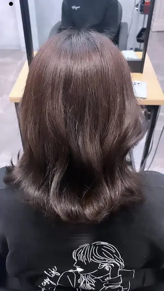 ミディアム カラー 熊谷 有紗のヘアスタイル