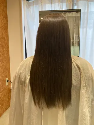 カラー 折本 沙織のヘアスタイル