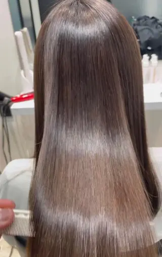 ミディアム カラー SALOWIN梅田 サロウィン所属・縮毛•酸性矯正特化/ 美髪•髪質改善/KJのヘアスタイル