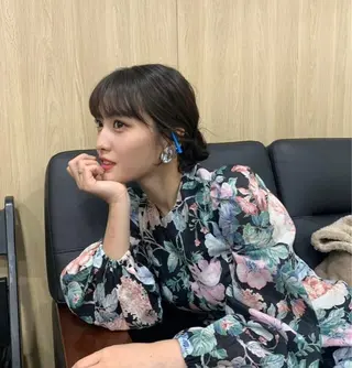 セミロング 韓国 / 中国ヘア 🦋Noniのヘアスタイル