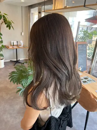 セミロング カラー ELLE&SALLY 石野のヘアスタイル