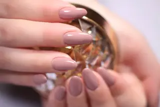 ネイル ママリンド　志村坂上店所属・しみ えんのネイルデザイン