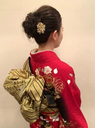 ロング ヘアアレンジ ラシェンテ居留地所属・鶴﨑 美優亜のヘアスタイル