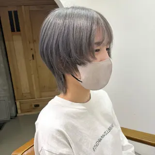 ショート mirai/ブリーチ ダブルカラーのヘアスタイル