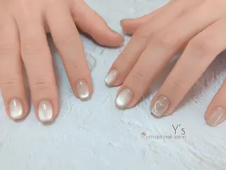 ネイル YUMI NAGAI  のネイルデザイン