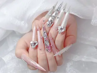 ロング NOA NAILのネイルデザイン