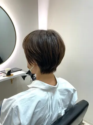 ショート 韓国🇰🇷艶髪 ケアカラーSHURIのヘアスタイル
