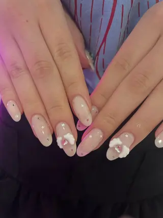 ネイル koyu 🩶のネイルデザイン