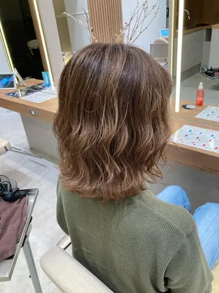 セミロング カラー 一ノ瀬 蘭のヘアスタイル
