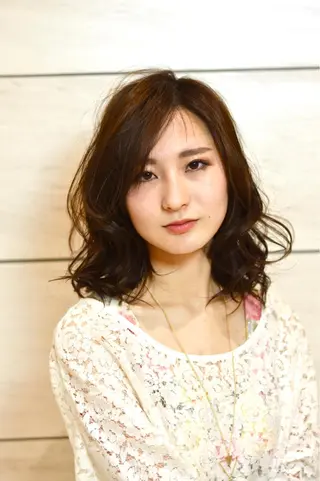 ミディアム カラー パーマ テラモト カズヨシのヘアスタイル