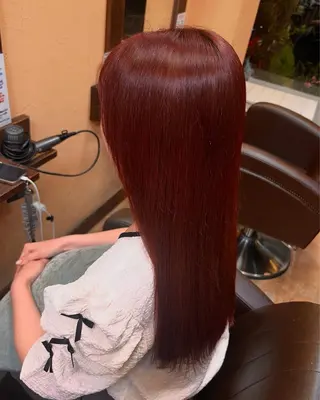 ロング 青木 舞佳のヘアスタイル