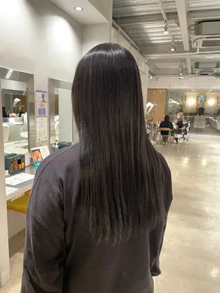 ロング カラー 樋口 花穂のヘアスタイル