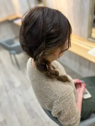 セミロング 飯星慧斗 /ブリーチ、縮毛矯正のヘアスタイル