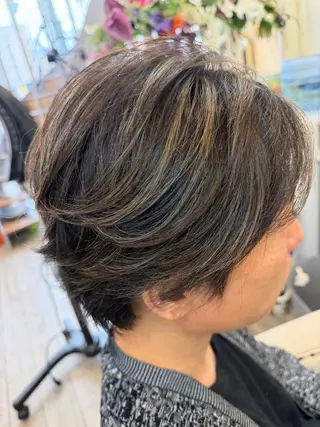 カラー メンズ 鶴見 和美のヘアスタイル