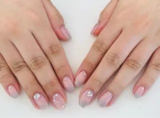 ネイル Mule Beauty Salon所属・ミュール ビューティーサロンのネイルデザイン