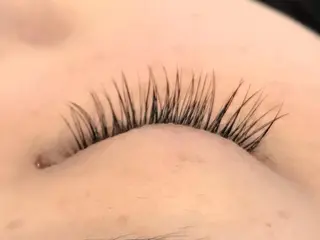 マツエク・マツパ 岡田詩織 MODE Ks松原店のヘアスタイル