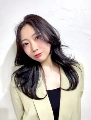 ロング レイヤー/くびれ巻き 三好悠生のヘアスタイル