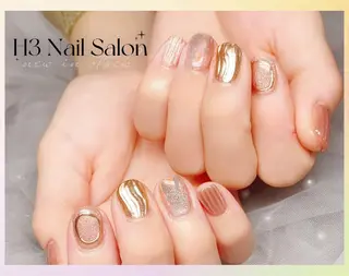 ミディアム H3 ネイル サロンのネイルデザイン