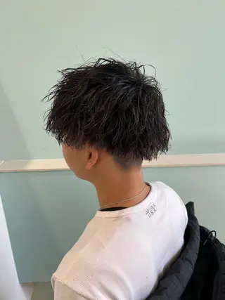 パーマ メンズ 一樹ハイトーン/ブリ ーチ/透明感カラーのヘアスタイル