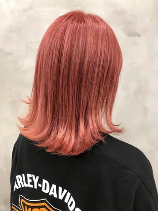 カラー ショート・ボブ 徳竹淳一のヘアスタイル