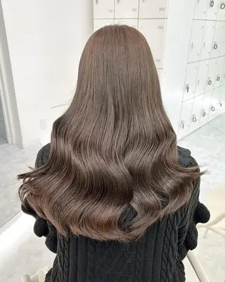 ロング カラー 🤍透明感🤍 トレンドヘア🤍のヘアスタイル