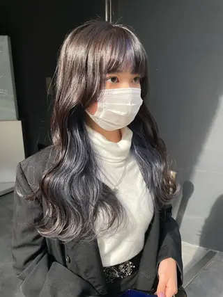 ロング カラー akane .のヘアスタイル