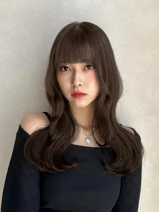 ミディアム カラー Aura所属・丸山 心 / 艶カラーのヘアスタイル
