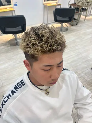 ショート パーマ メンズ Utata literie所属・嵯峨 大地/パーマ/ ハード系/特殊系のヘアスタイル