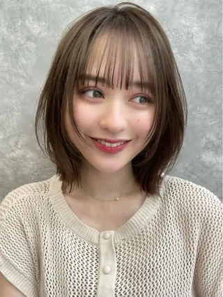 ミディアム カラー 江上 京花のヘアスタイル