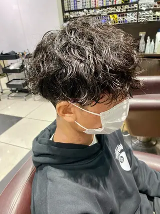 ショート パーマ メンズ 酸スト/フェザー パーマ/三谷海斗のヘアスタイル