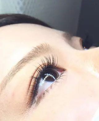 マツエク・マツパ リネル 新宿西口のマツエク・マツパデザイン