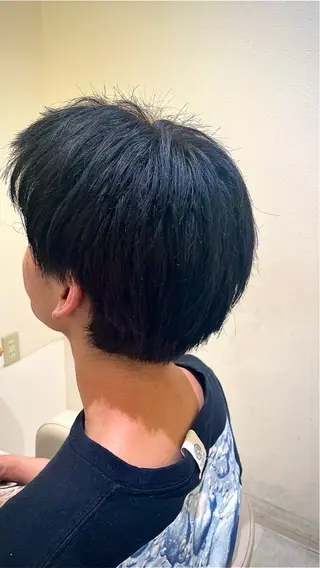カラー 夏見 沙帆のヘアスタイル