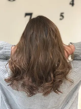 ロング カラー 松吉 純平のヘアスタイル