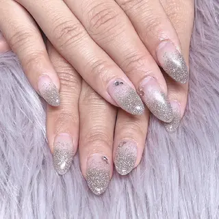 ネイル 稲垣 江梨花のネイルデザイン