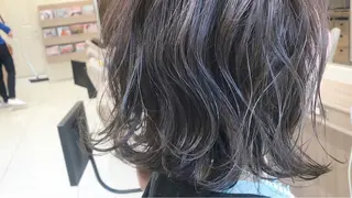 ショート カラー ウエモト タク ショート/レイヤーのヘアスタイル