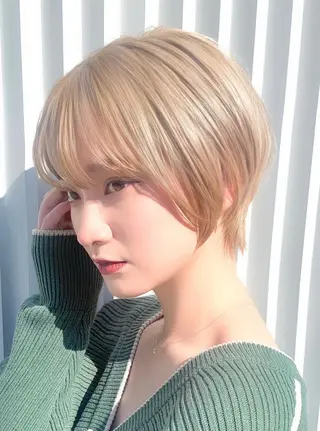 ショート ショートヘア くすみカラー、大場猛のヘアスタイル