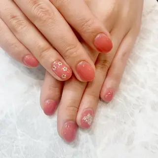 ネイル 関谷 真登佳のネイルデザイン