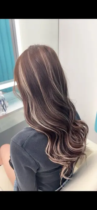 ロング TACE新宿所属・TACE AYANOのヘアスタイル